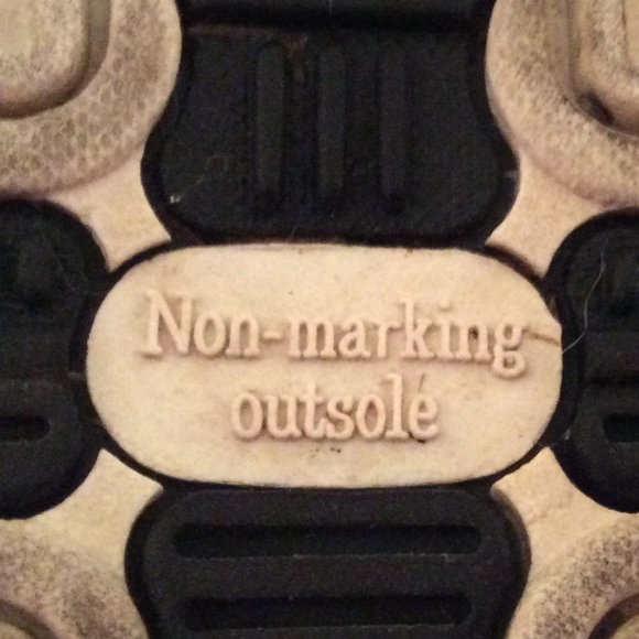 Men's Spalding Non-Marking Atletic Shoes - Picture 12 of 16